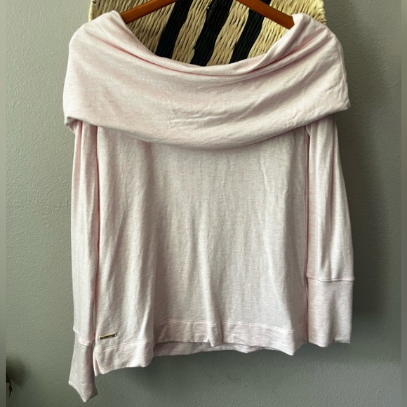 Lilly Pulitzer ‘Belinda’ Heather Paradise Blush Pink Pull Over Cowl Neck Top - Picture 1 of 10